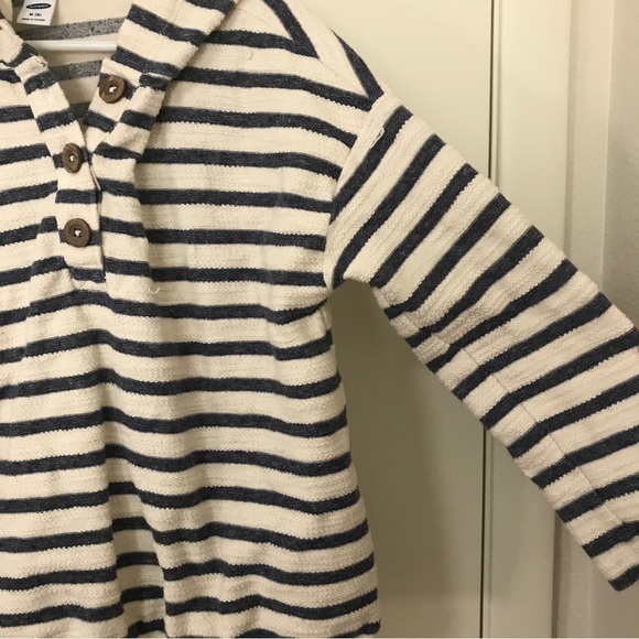 3/$15 old navy boys/kids 100% cotton blue and white stripe hoodie top - Picture 4 of 9